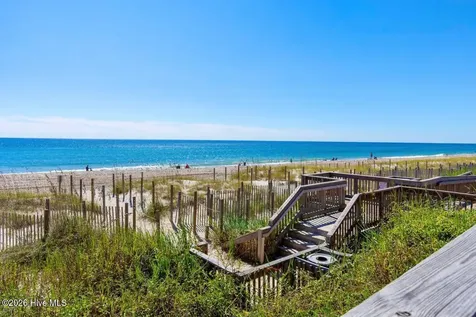 9201 Coast Guard Road Emerald Isle NC 28594