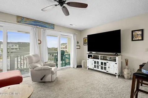 9201 Coast Guard Road Emerald Isle NC 28594