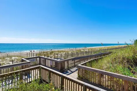 9201 Coast Guard Road Emerald Isle NC 28594