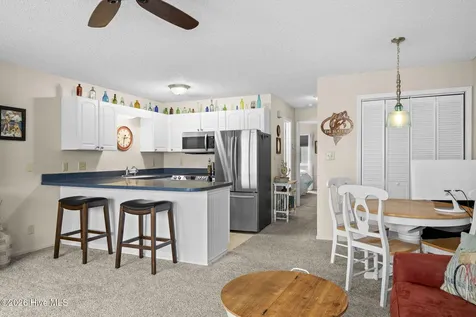 9201 Coast Guard Road Emerald Isle NC 28594