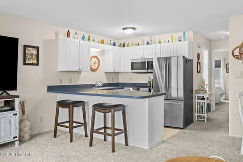 9201 Coast Guard Road Emerald Isle NC 28594
