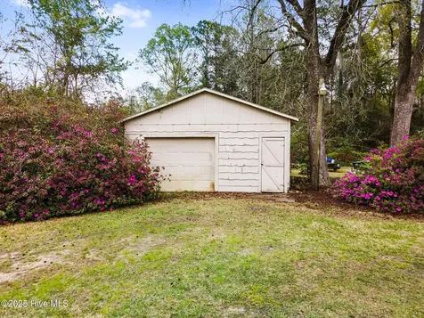 2781 Exum Road NW Ash NC 28420