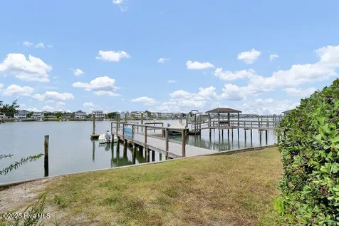 9 W Atlanta Street Wrightsville Beach NC 28480