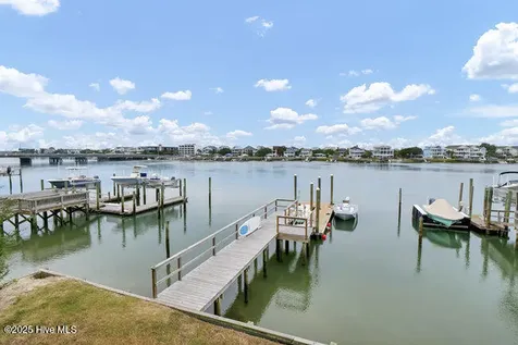 9 W Atlanta Street Wrightsville Beach NC 28480