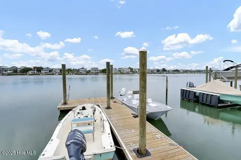 9 W Atlanta Street Wrightsville Beach NC 28480