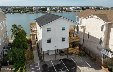 9 W Atlanta Street Wrightsville Beach NC 28480