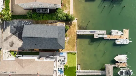 9 W Atlanta Street Wrightsville Beach NC 28480