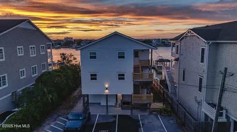 9 W Atlanta Street Wrightsville Beach NC 28480