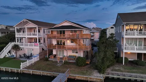 9 W Atlanta Street Wrightsville Beach NC 28480