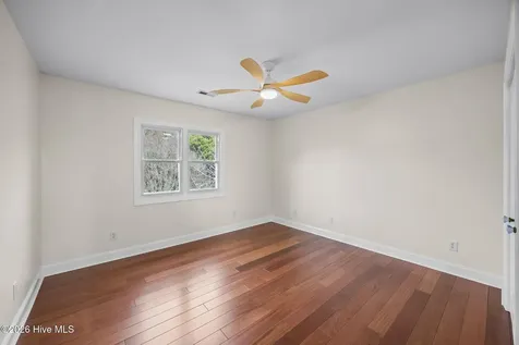 103 Seagull Way Hubert NC 28539