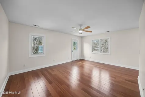 103 Seagull Way Hubert NC 28539