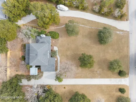 103 Seagull Way Hubert NC 28539
