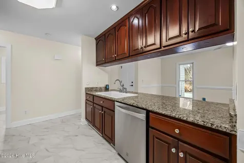 103 Seagull Way Hubert NC 28539