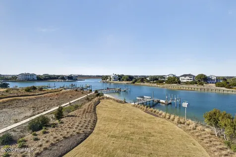 4 Jib Road Wilmington NC 28411
