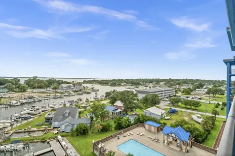 4425 Arendell Street Morehead City NC 28557
