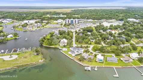 4425 Arendell Street Morehead City NC 28557