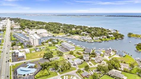 4425 Arendell Street Morehead City NC 28557