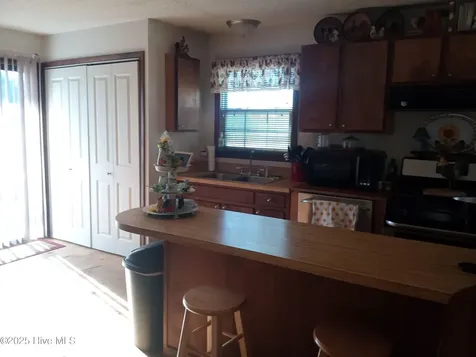 2391 Bill Hooks Road Whiteville NC 28472