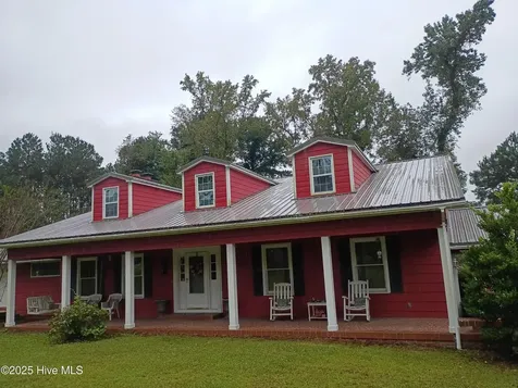 2391 Bill Hooks Road Whiteville NC 28472