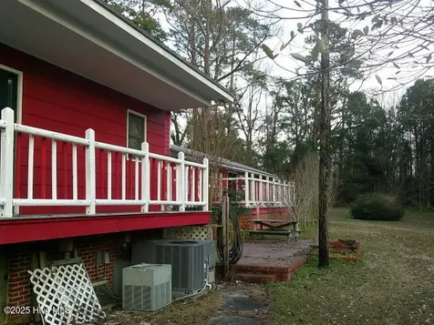 2391 Bill Hooks Road Whiteville NC 28472