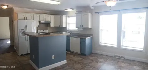 123 Mobley Street Roanoke Rapids NC 27870