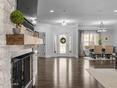 201 Saint Charles Lane Jacksonville NC 28546