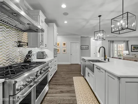 201 Saint Charles Lane Jacksonville NC 28546