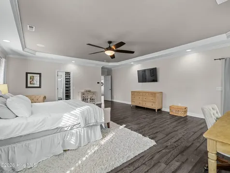 201 Saint Charles Lane Jacksonville NC 28546