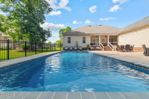 201 Saint Charles Lane Jacksonville NC 28546