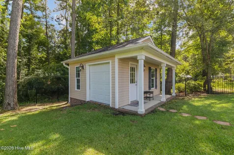 201 Saint Charles Lane Jacksonville NC 28546