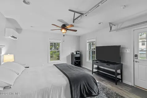 201 Saint Charles Lane Jacksonville NC 28546