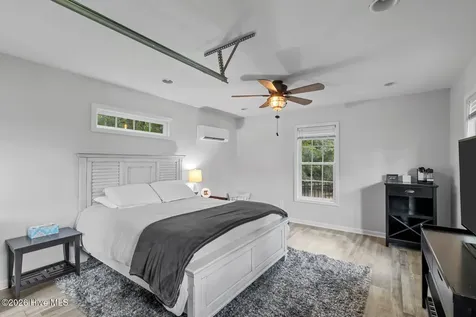 201 Saint Charles Lane Jacksonville NC 28546