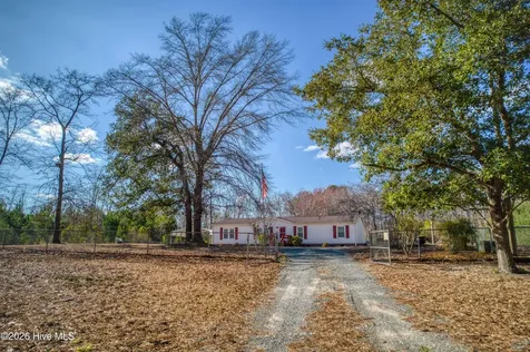 876 Mcclammy Road Hampstead NC 28443