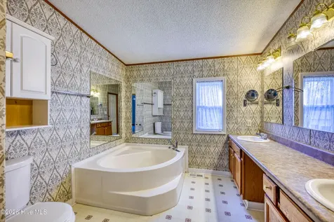 876 Mcclammy Road Hampstead NC 28443