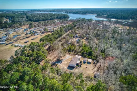 876 Mcclammy Road Hampstead NC 28443
