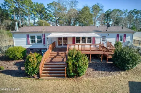 876 Mcclammy Road Hampstead NC 28443
