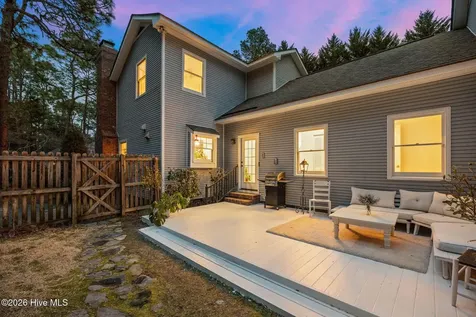 25 Mcleod Road Pinehurst NC 28374