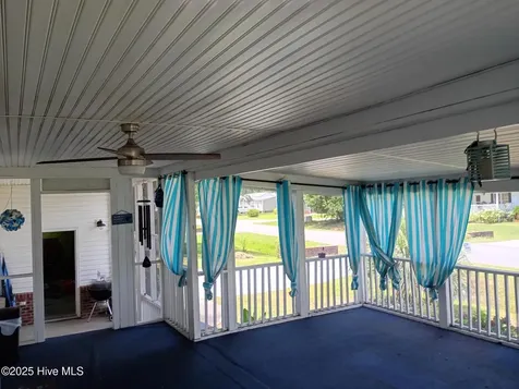 1099 Nautical Lane Calabash NC 28467