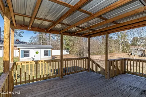 3305 Evelyn Drive Kinston NC 28504