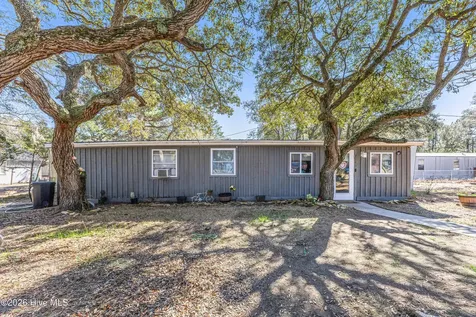 2749 White Street SW Supply NC 28462