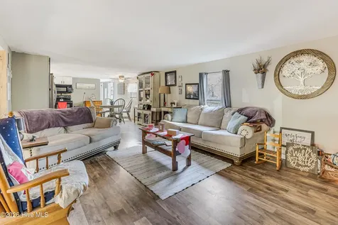 2749 White Street SW Supply NC 28462