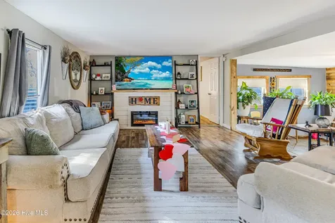 2749 White Street SW Supply NC 28462