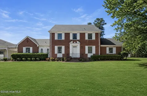 201 E Hargett Street Richlands NC 28574