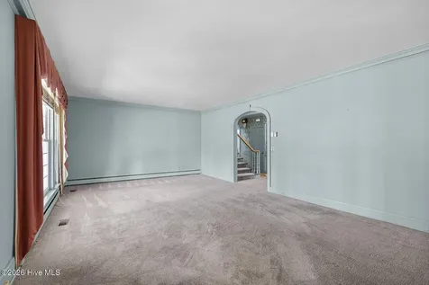 201 E Hargett Street Richlands NC 28574