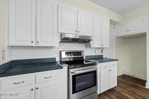 201 E Hargett Street Richlands NC 28574