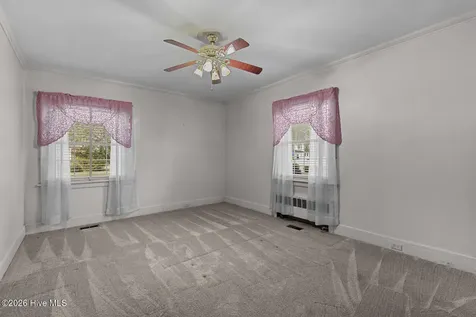 201 E Hargett Street Richlands NC 28574