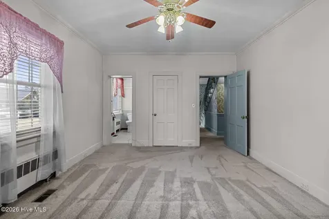 201 E Hargett Street Richlands NC 28574