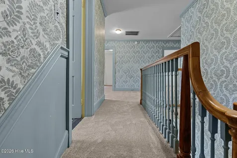 201 E Hargett Street Richlands NC 28574
