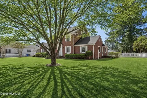 201 E Hargett Street Richlands NC 28574