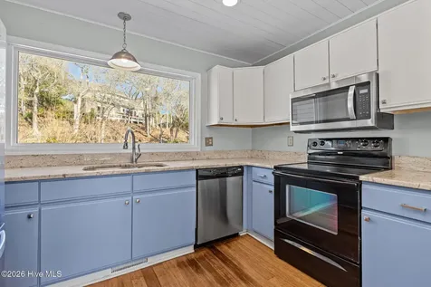241 Windjammer W Emerald Isle NC 28594